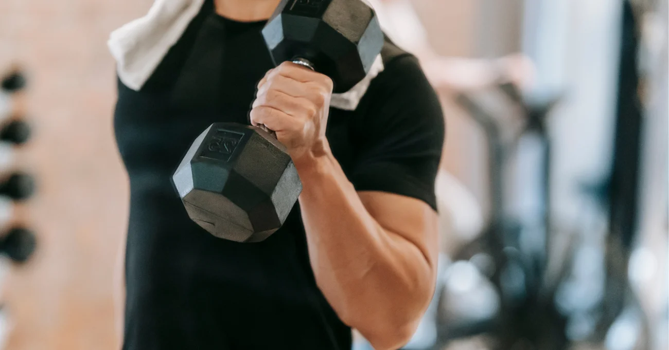 Gym T Shirts vs. Regular T Shirts: What’s the Difference? 